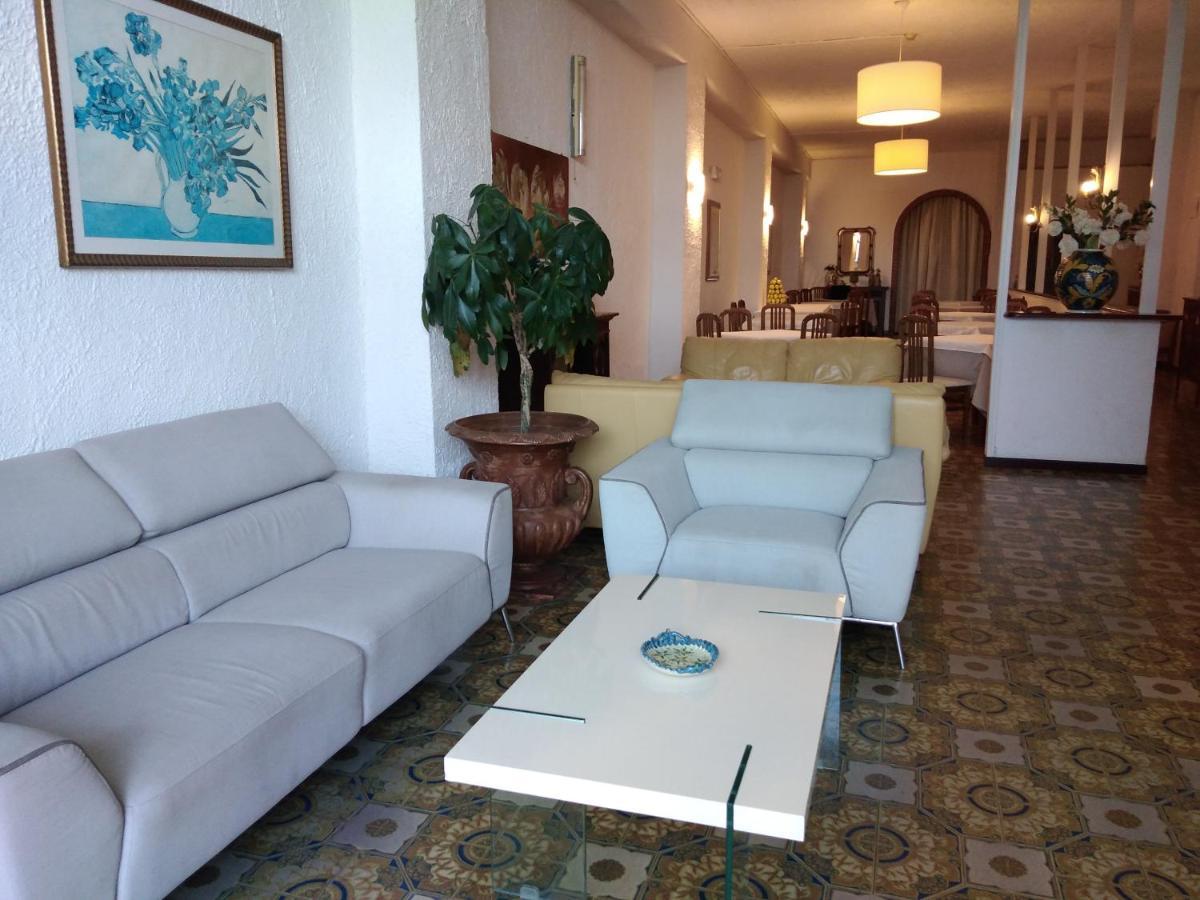 Costa Azzurra Hotel Giardini Naxos Exterior photo
